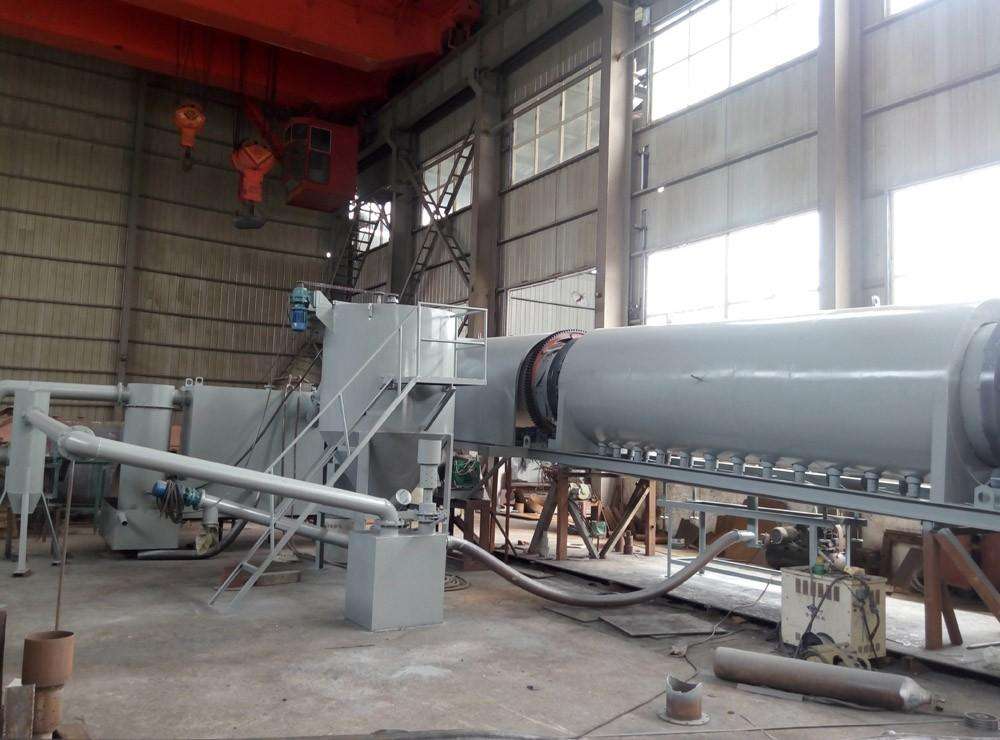 連續(xù)式污泥炭化爐生產(chǎn)過(guò)程，污泥熱解滾筒炭化爐設(shè)備成品率高